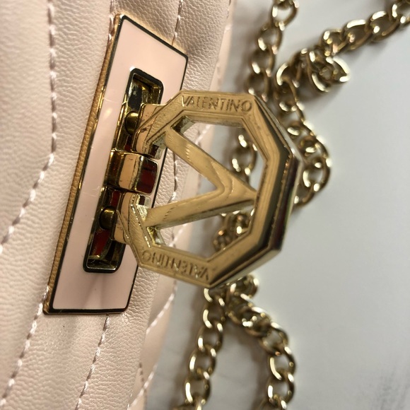 Flap bag designer brand Valentino in rose beige - Picture 3 of 8